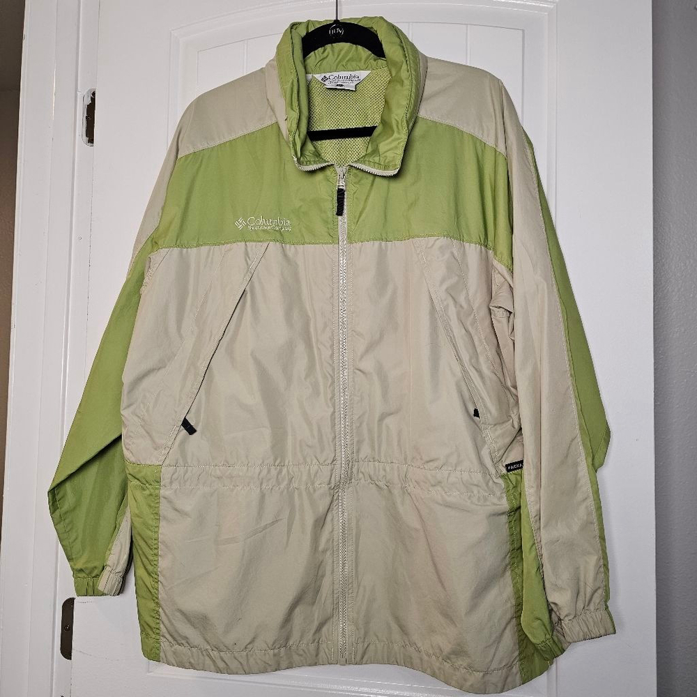 Columbia XL green/light green lightweight packable jacket